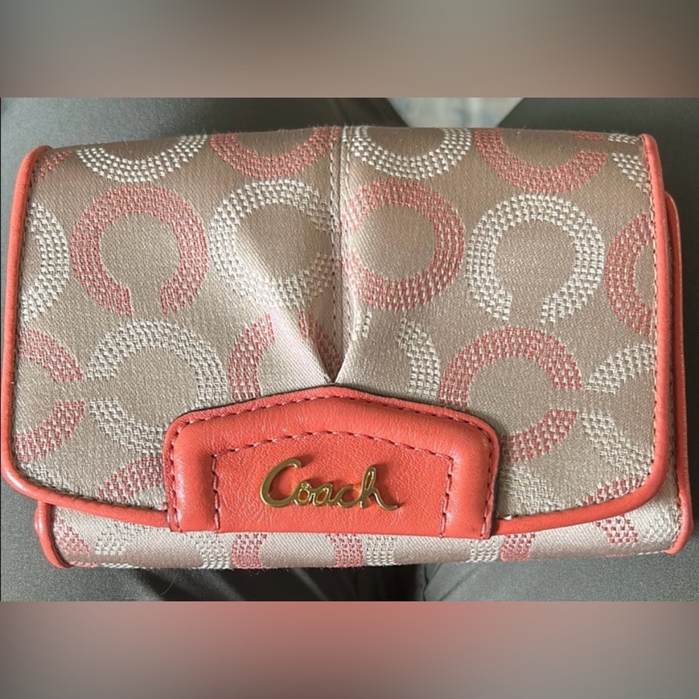 Coach Ashley op Art Wallet Coral and Beige Wallet Coach Signature Leather Wallet